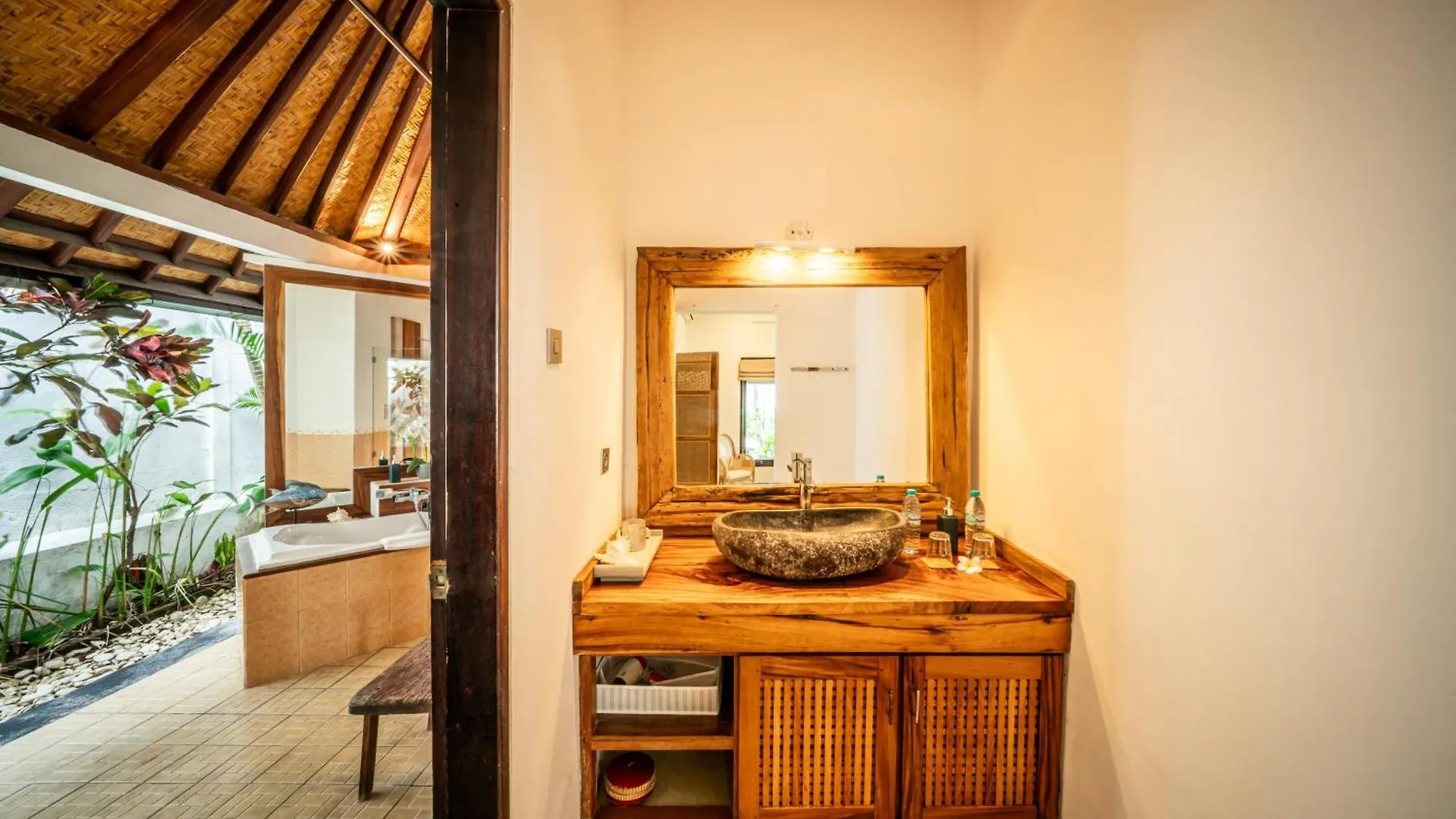 Villa Panda Seminyak Next To Ku De Ta Beach Club