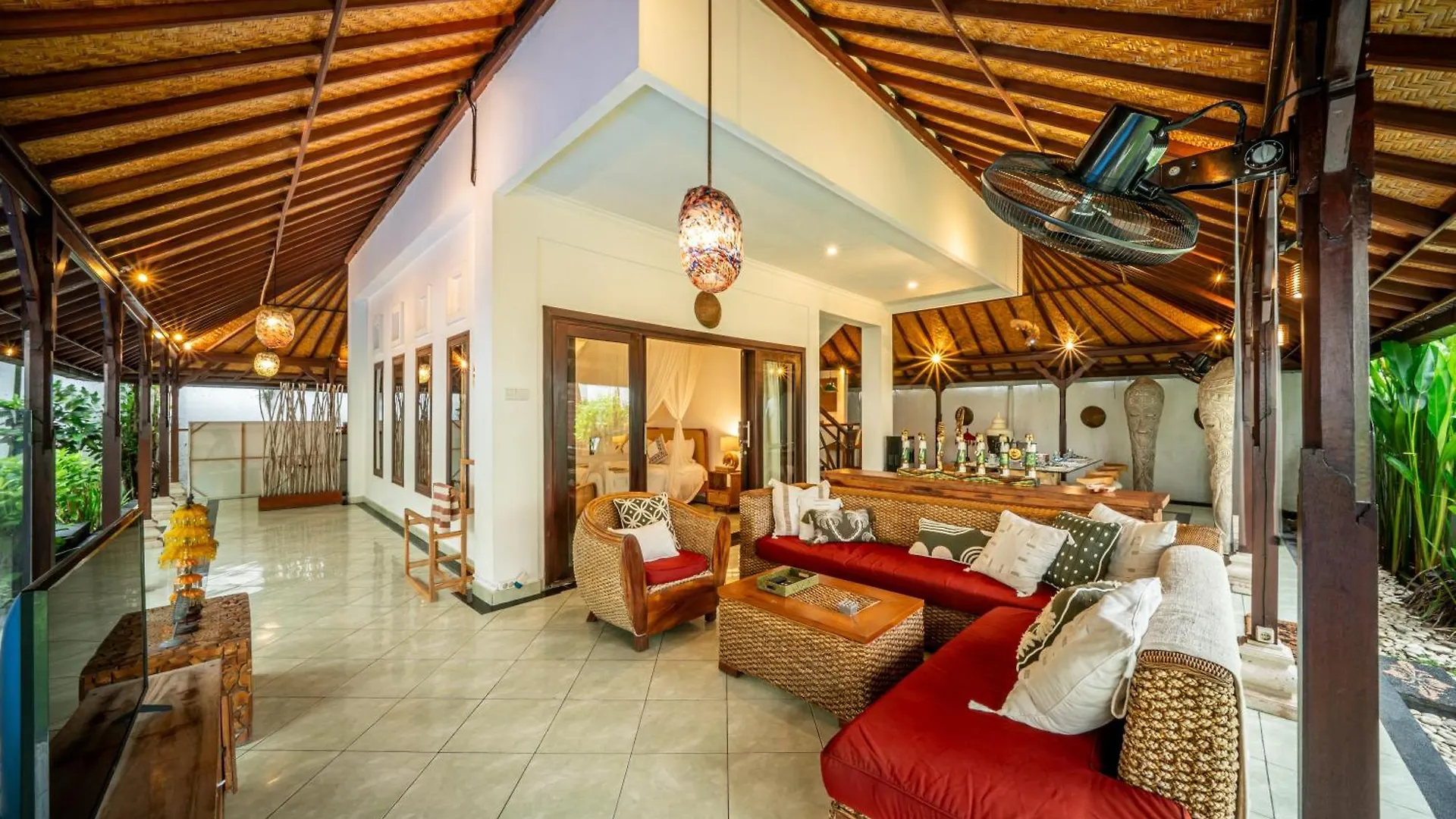 Villa Panda Seminyak Next To Ku De Ta Beach Club Indonesië